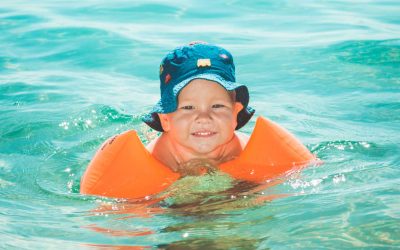 Bébé en sécurité dans l’eau