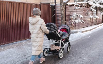 Quelle poussette double choisir pour des bébés rapprochés ?